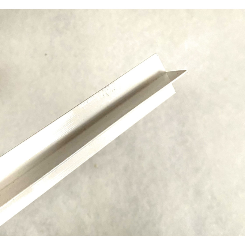 Profilé T blanc pvc mm.25x18x1 - ARCANSAS