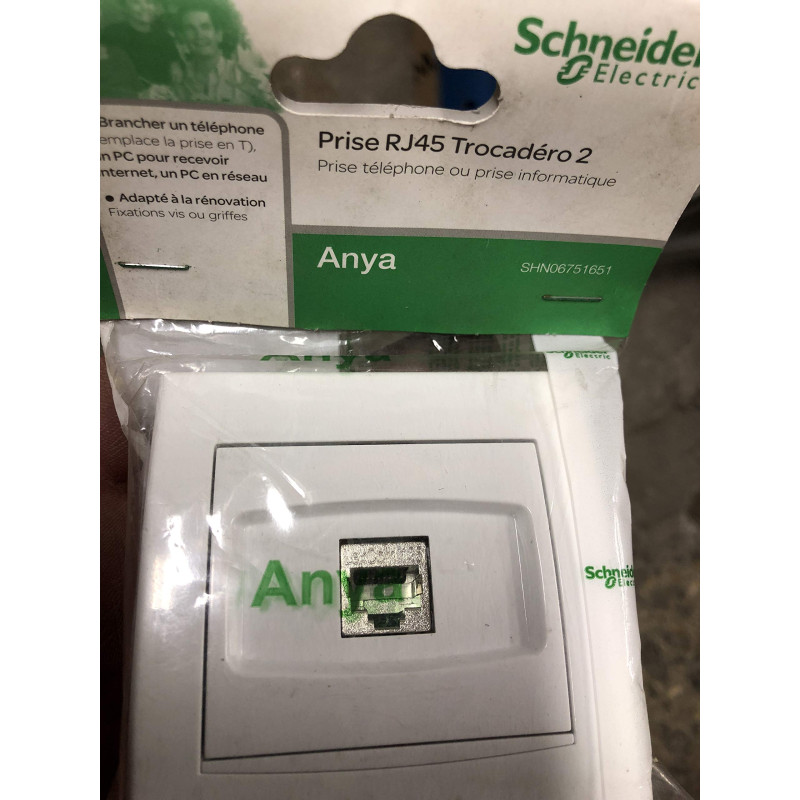 PRISE RJ45 TROCADERO 2 Anya SHN06751651